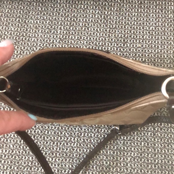 Like New Coach Tan Brown Purse. - Picture 4 of 5